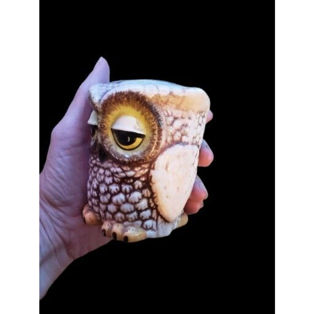 VINTAGE Hand Painted Owl Pepper Shaker 1980 Large - Picture 4 of 4
